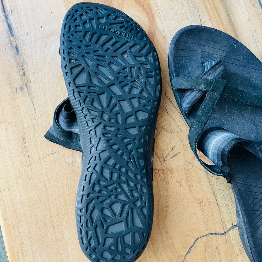 Merrell Black Sandals - Picture 4 of 5